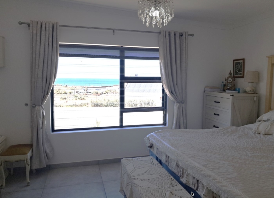 To Let 3 Bedroom Property for Rent in Da Gama Bay Western Cape